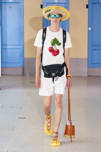Look 47